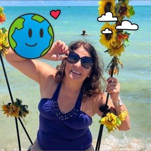 Meet your Posher, Ana maria